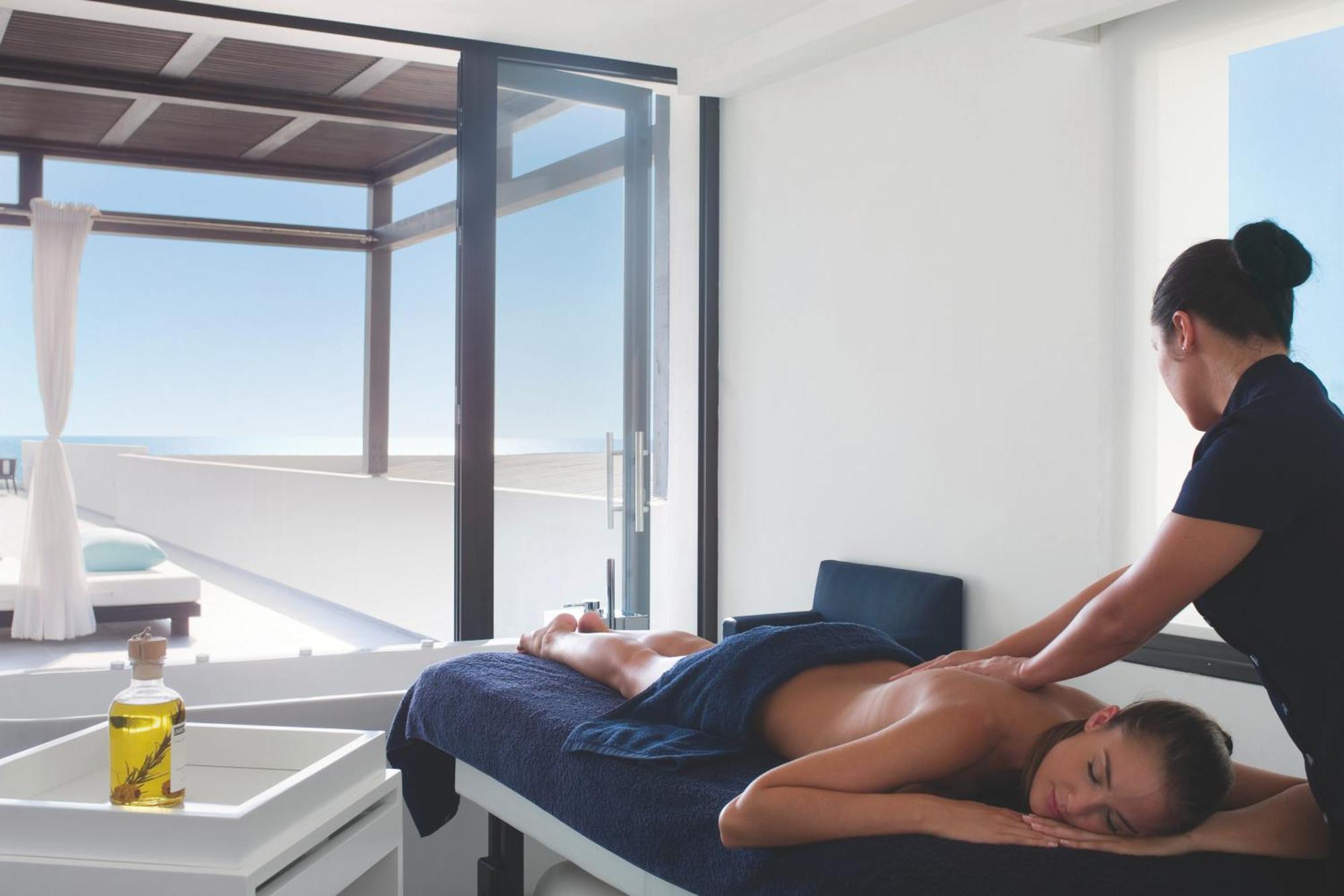 Almyra Paphos Exterior foto Massage